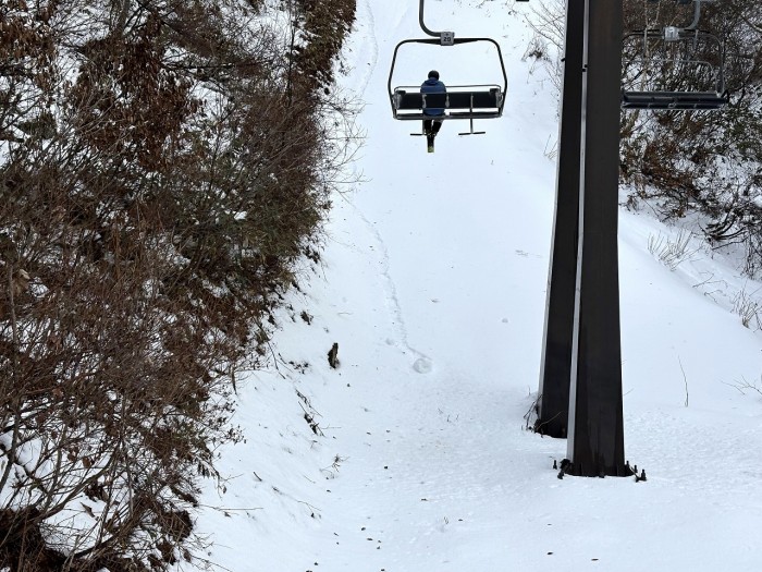 C7E44E5D-096E-415F-BA93-E2EA944C6759