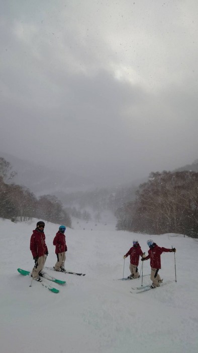 ヒャッホ~ィ!パウダーモーグルでした Jocks kawaba