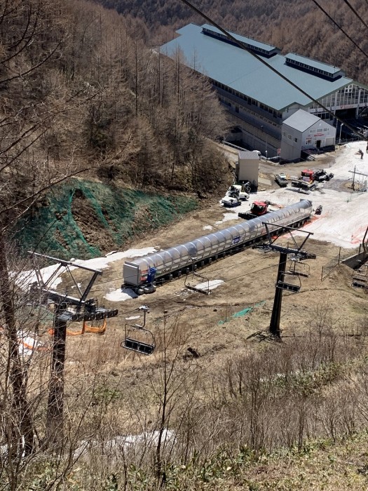 28088D12-54F7-4138-B1A5-DF1E11F3BCD5